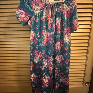 Vintage Kelly Reed Duster Size L